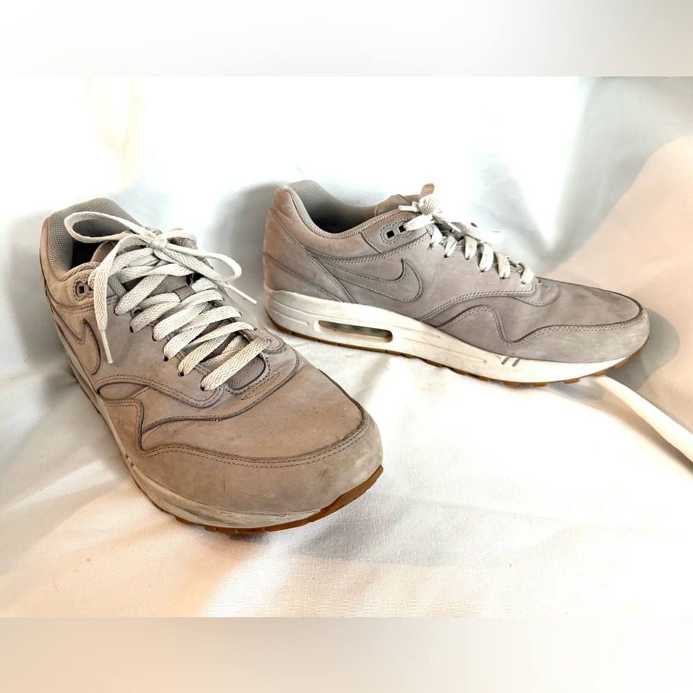 Nike Air Men's Gray Suede Leather Sneakers Shoes sz 12